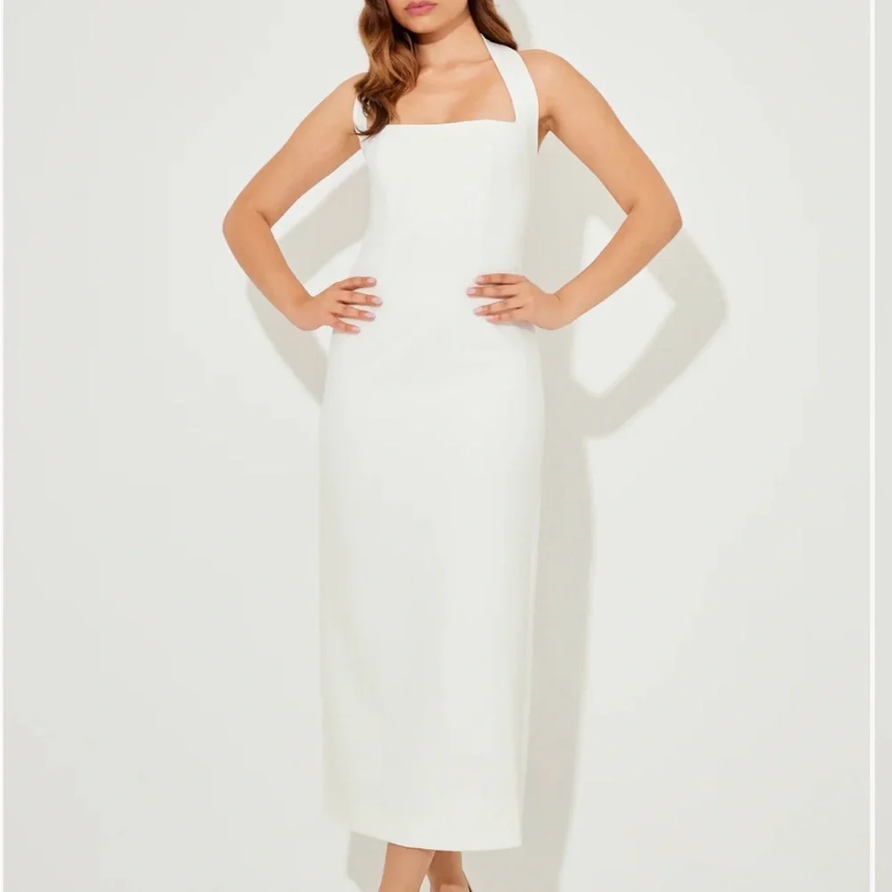Elegant White Halter Dress - Picture 1 of 5
